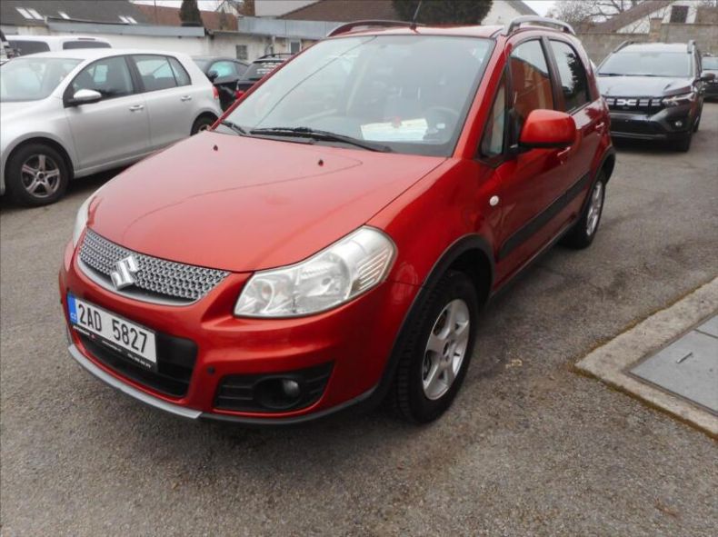 Suzuki SX4 - hlavní foto