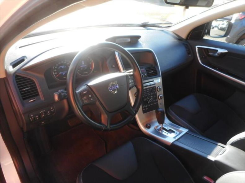 Volvo XC60 - hlavní fotka