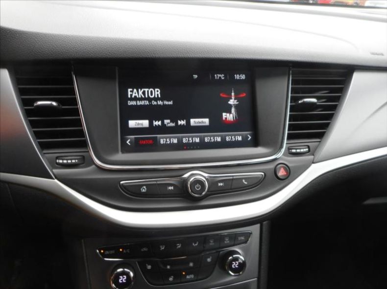 Opel Astra - hlavní fotka