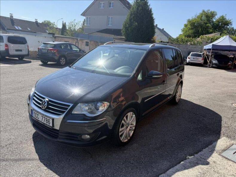 Volkswagen Touran - hlavní fotka inzerátu