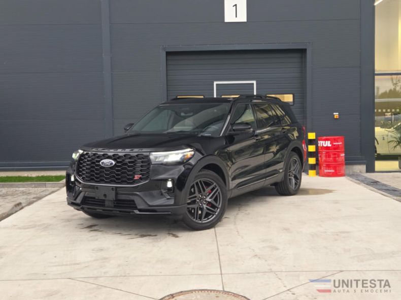 Ford Explorer - hlavní fotka