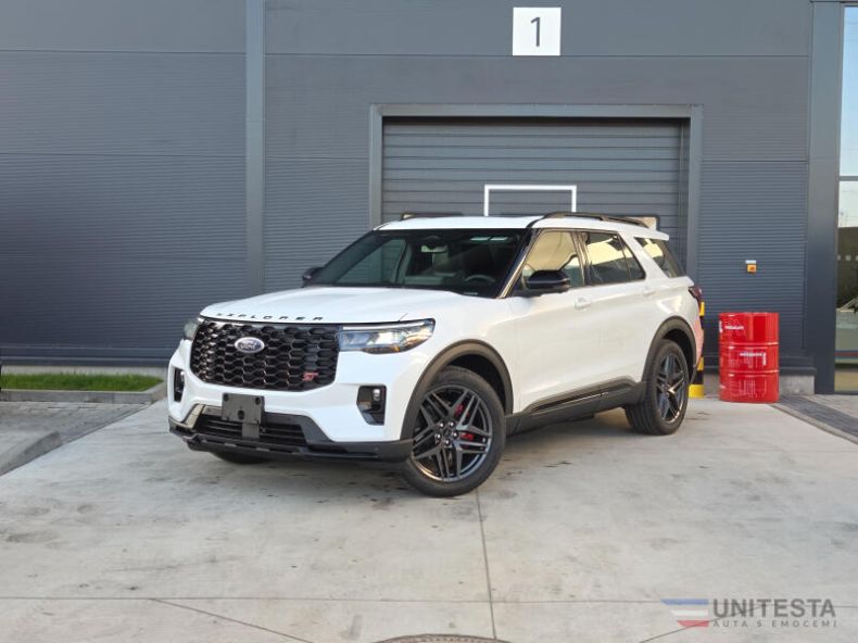 Ford Explorer - hlavní fotka