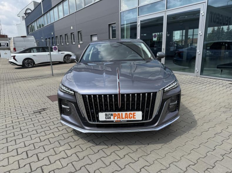 Hongqi H5 - hlavní fotka