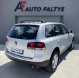 Volkswagen Touareg - fotka číslo 2