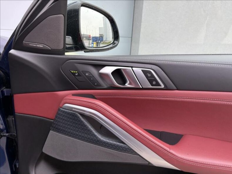 BMW X6 - hlavní fotka