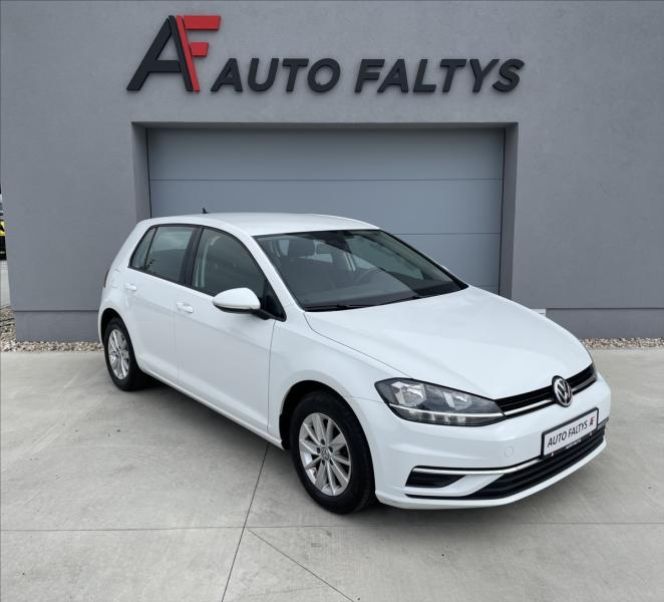 Volkswagen Golf - hlavní foto