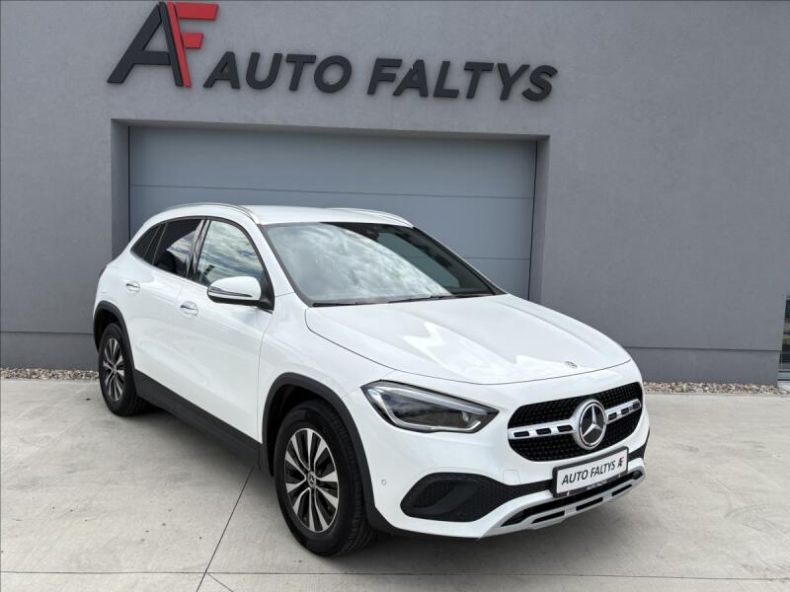 Mercedes Třída GLA - hlavní foto