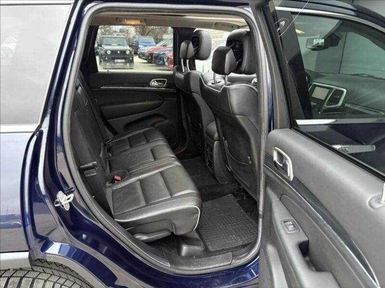 Jeep Grand Cherokee - hlavní fotka