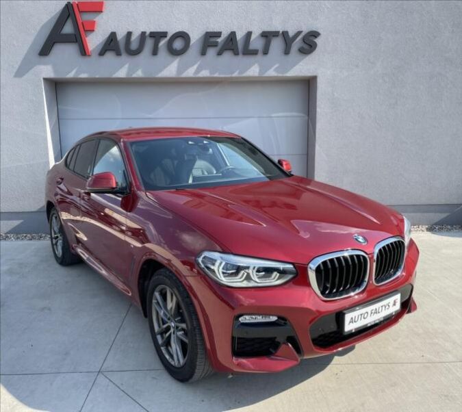BMW X4 - hlavní foto