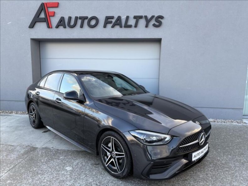 Mercedes Třída C - hlavní foto