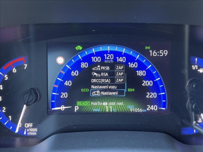 Suzuki Swace - hlavní fotka