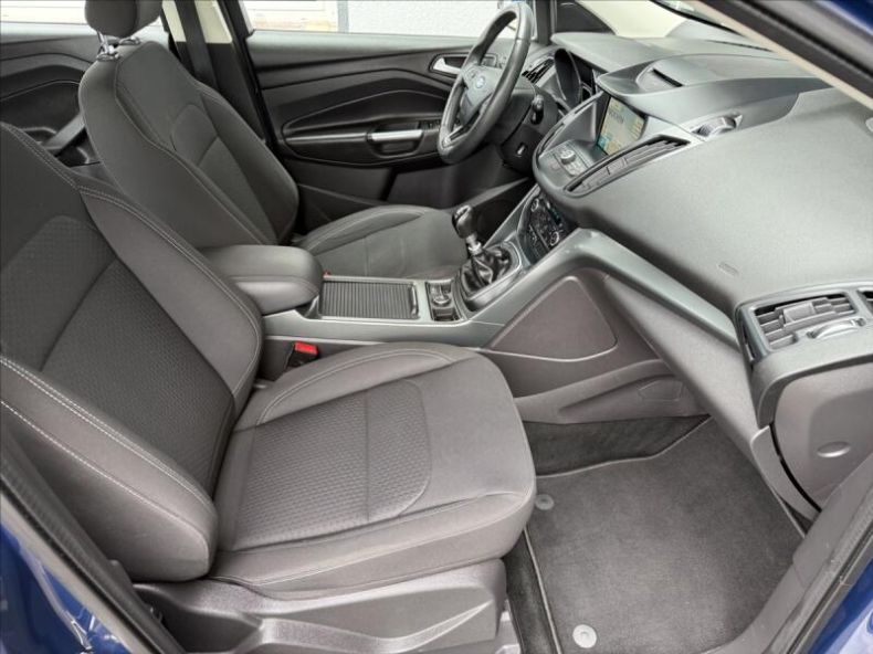 Ford Kuga - hlavní fotka