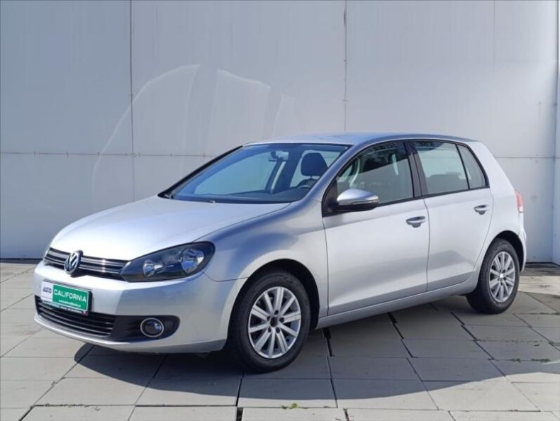 Volkswagen Golf - hlavní foto