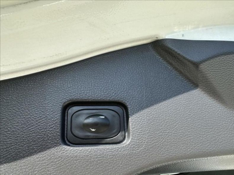 Ford Mondeo - hlavní fotka