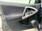 Toyota RAV 4 - fotka číslo 11