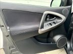 Toyota RAV 4 - fotka číslo 11
