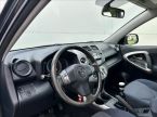 Toyota RAV 4 - fotka číslo 12