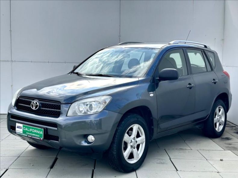 Toyota RAV 4 - hlavní fotka inzerátu