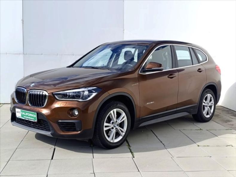 BMW X1 - hlavní foto
