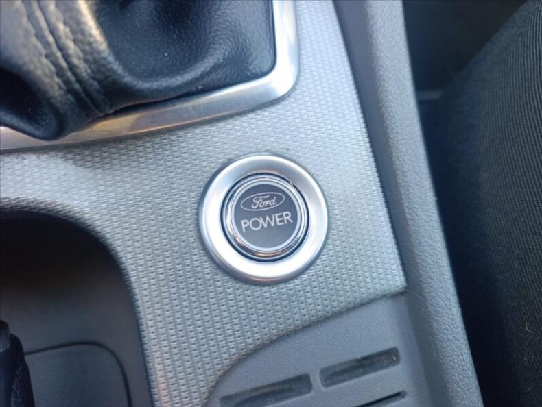 Ford Focus - hlavní fotka