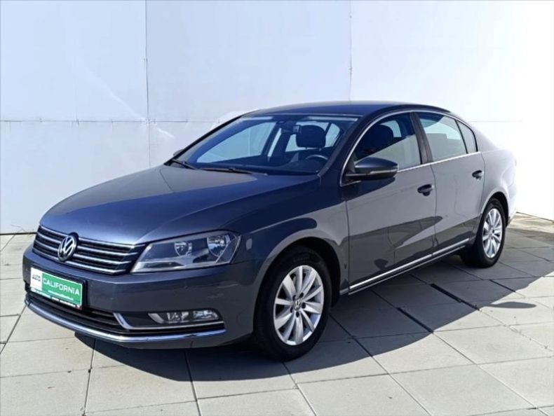 Volkswagen Passat - hlavní foto