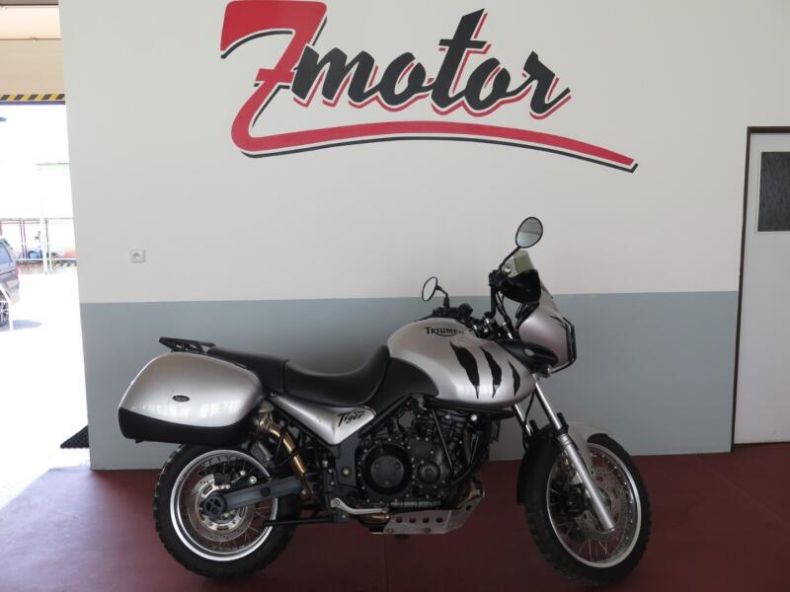 Triumph Tiger - hlavní fotka