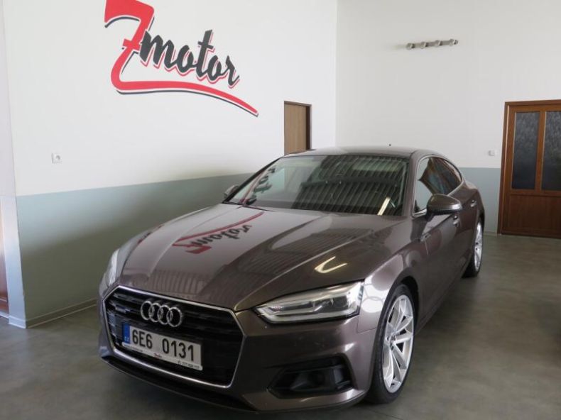 Audi A5 - hlavní foto