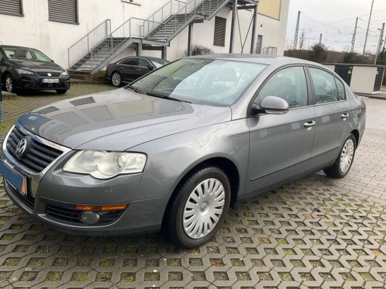 Volkswagen Passat - hlavní fotka inzerátu