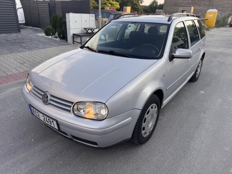 Volkswagen Golf - hlavní fotka inzerátu