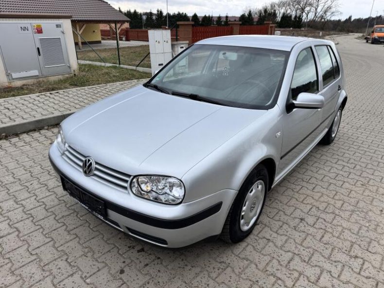 Volkswagen Golf - hlavní fotka inzerátu