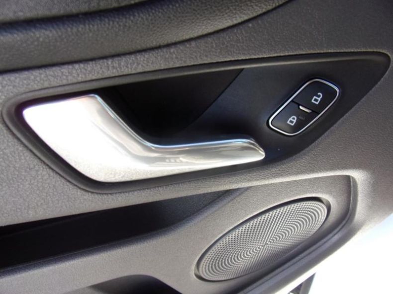 Ford Transit - hlavní fotka