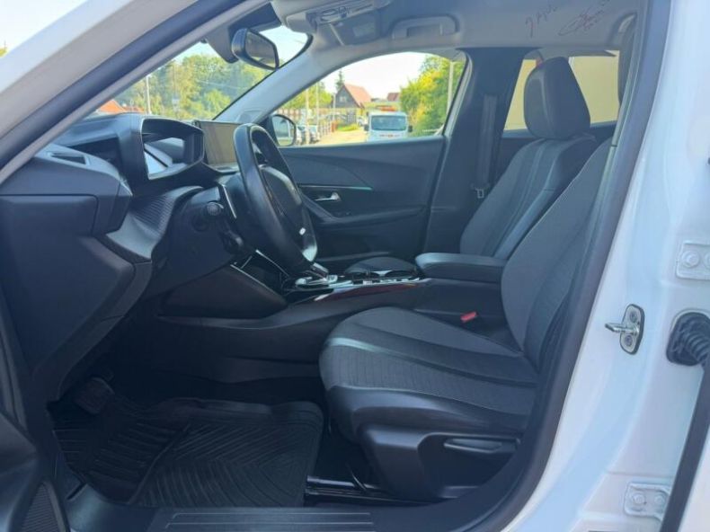 Peugeot 2008 - hlavní fotka