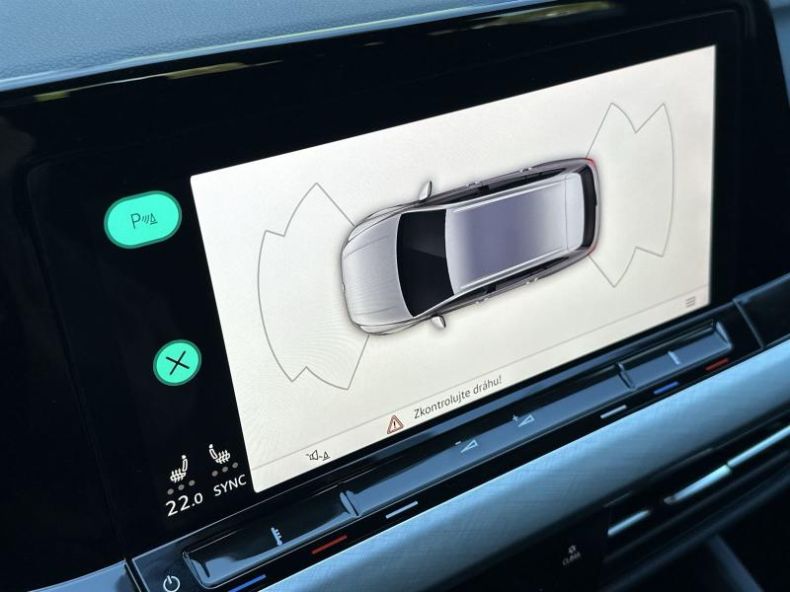 Volkswagen Golf - hlavní fotka