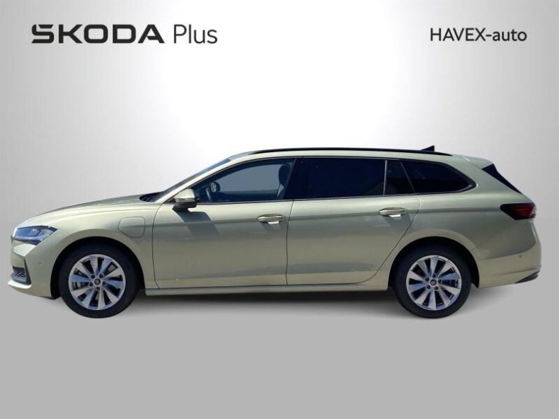 Škoda Superb - hlavní fotka