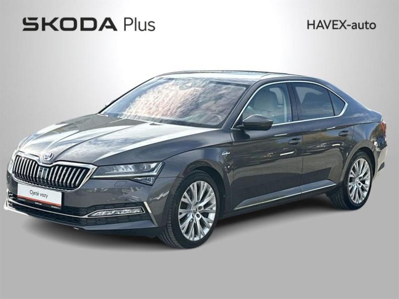 Škoda Superb - hlavní foto