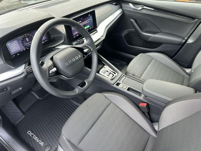 Škoda Octavia - hlavní fotka