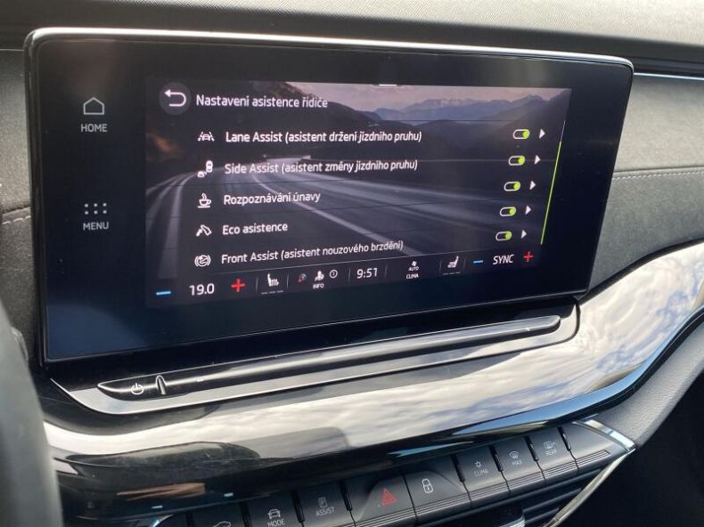 Škoda Octavia - hlavní fotka