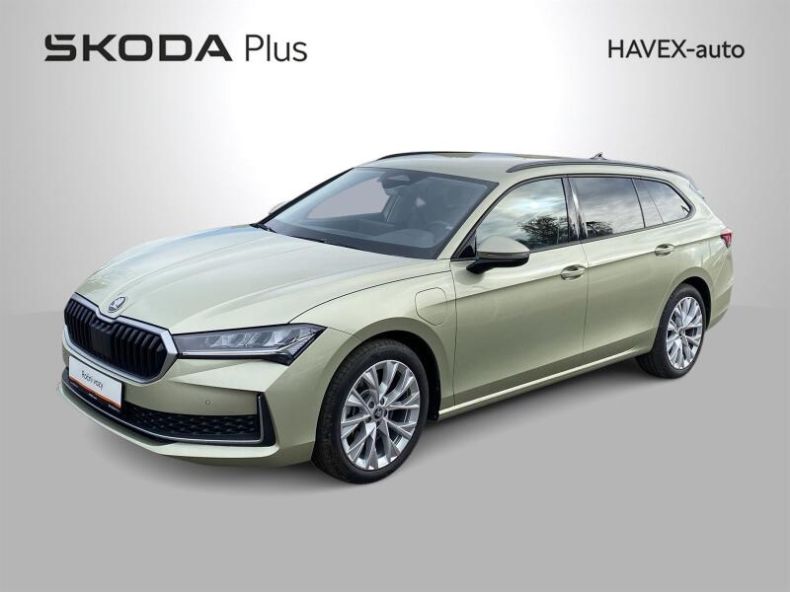 Škoda Superb - hlavní foto
