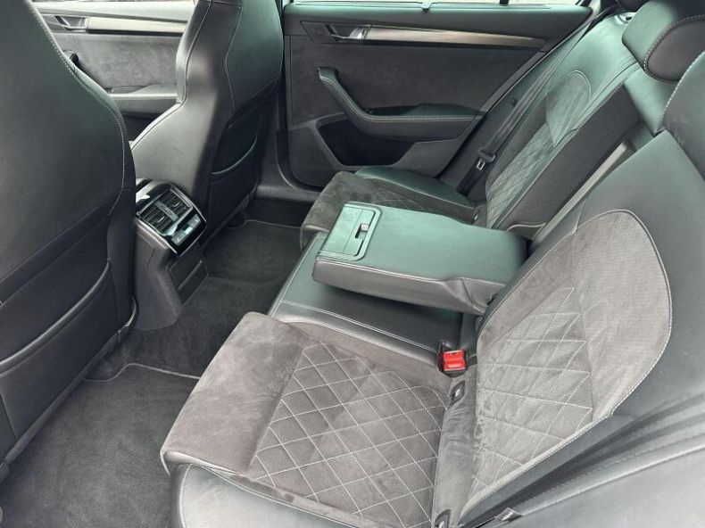 Škoda Superb - hlavní fotka