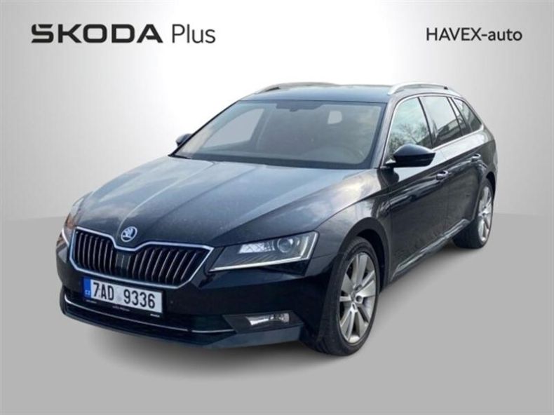 Škoda Superb - hlavní foto
