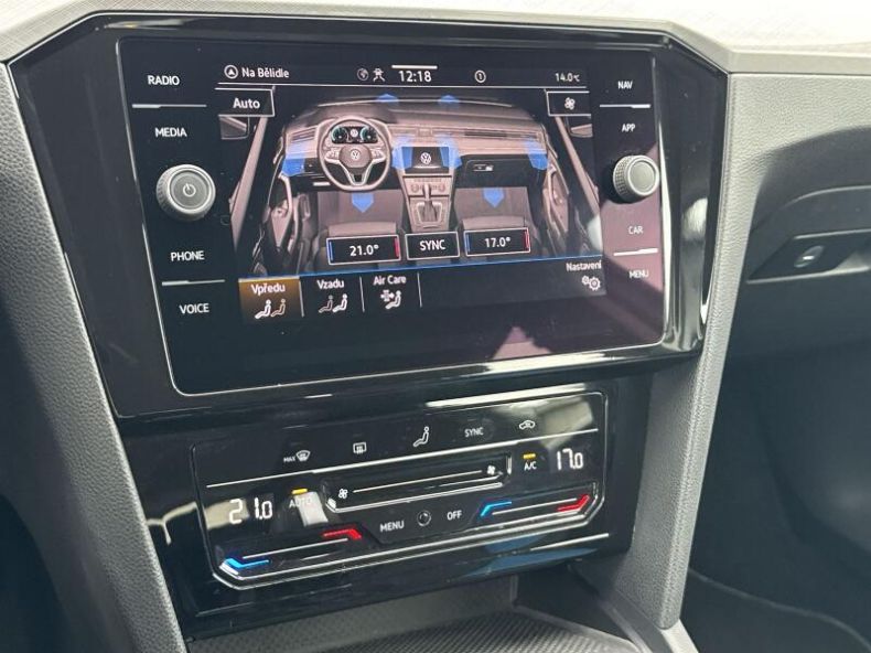 Volkswagen Passat - hlavní fotka