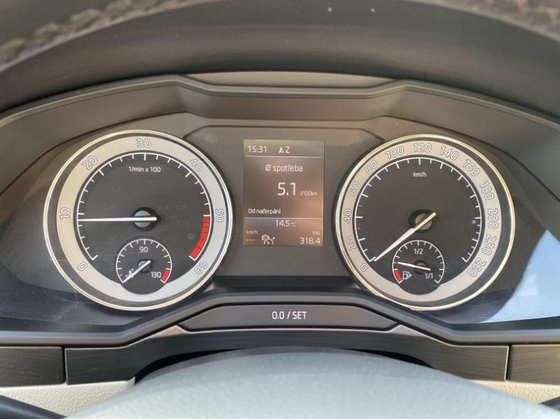 Škoda Superb - hlavní fotka