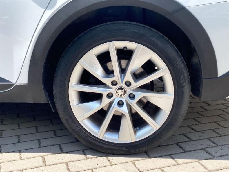 Škoda Superb - hlavní fotka