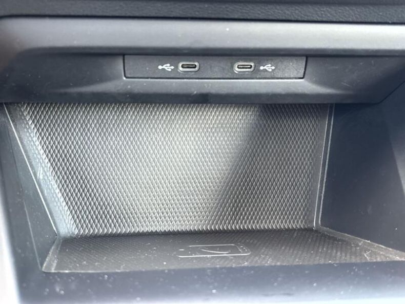 Volkswagen Golf - hlavní fotka
