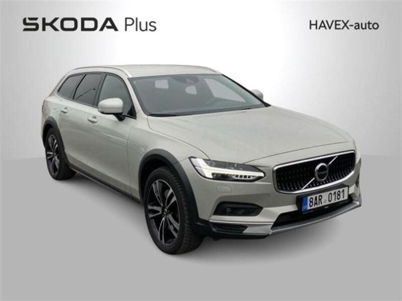 Volvo V90 - hlavní fotka