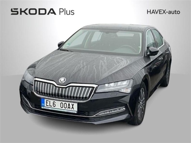 Škoda Superb - hlavní foto