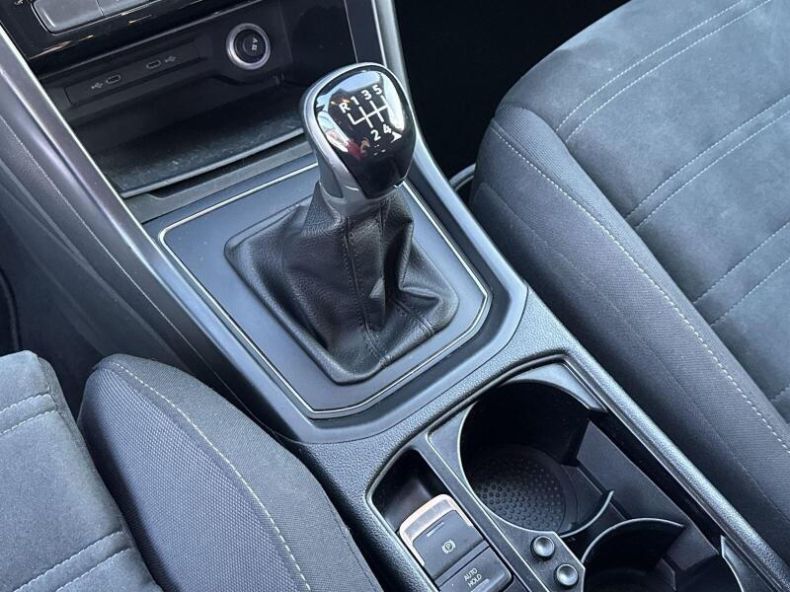 Volkswagen Touran - hlavní fotka