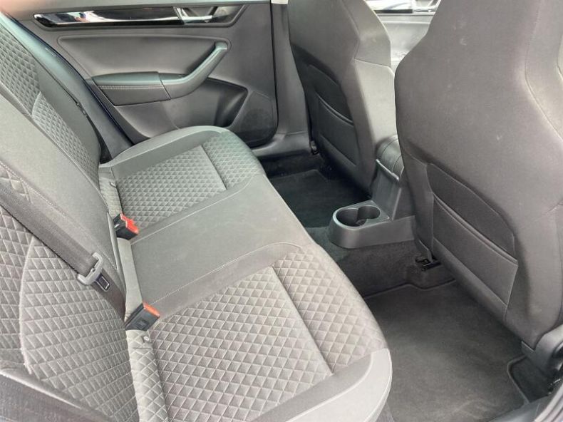 Škoda Rapid - hlavní fotka