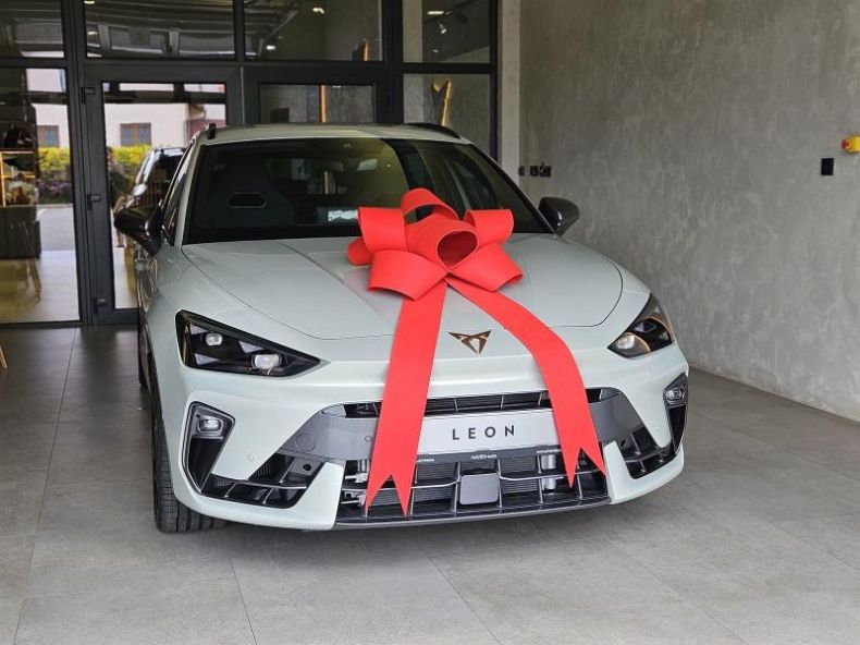 Cupra Leon - hlavní fotka