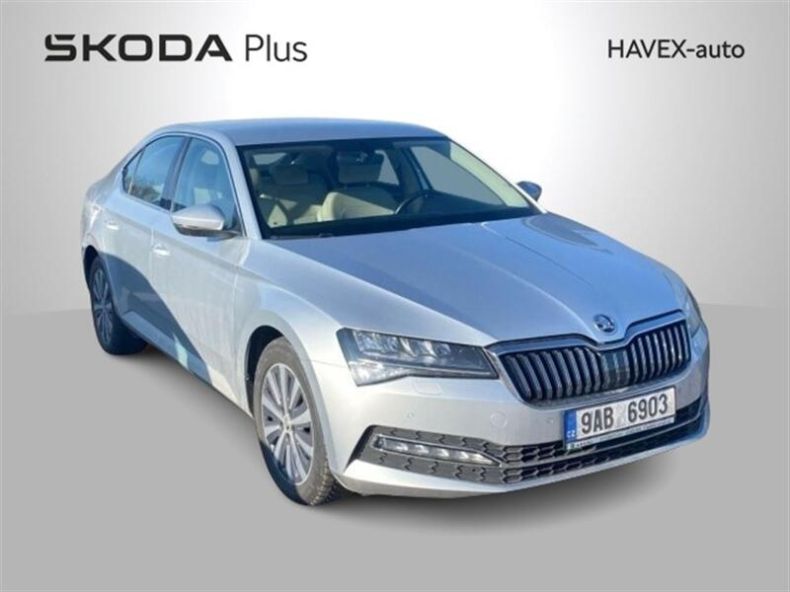 Škoda Superb - hlavní foto